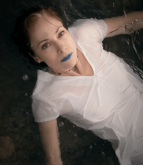 Selina Martin sea by Tom Meienburg